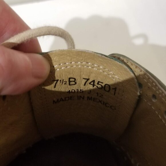 Fabulous Frye wingtips, size 7.5 B - Picture 5 of 9